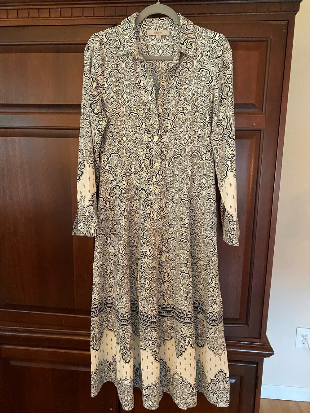 LOFT Black & White Long-Sleeve Printed Midi Dress